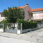 דירה Tihi זאדאר